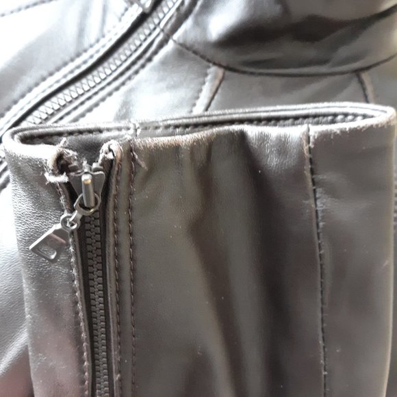 DANIER SZE L Brown 💯  leather coat🎉🎉Host Pick 1/8/25🎉🎉 - Picture 8 of 16